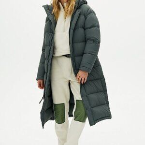 Aritzia TNA Super Puff Long *NWOT*